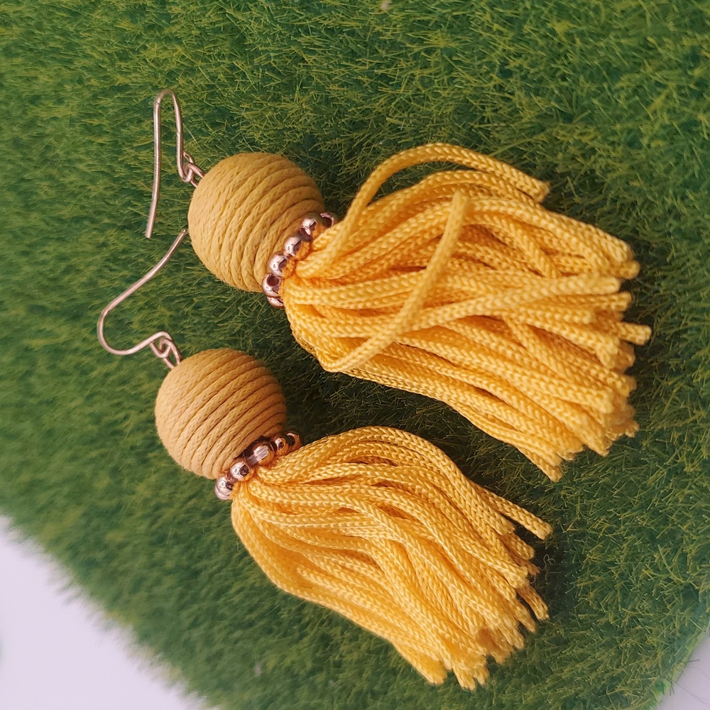 Yellow Tassel Earrings‎ E913 - Picture 2 of 3
